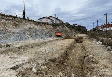 Excavación de zanjas para cimentación