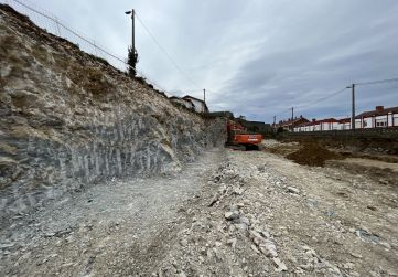 Refino de talud de piedra